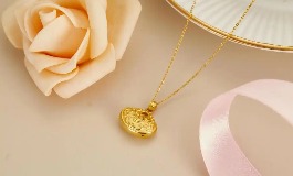 四大生肖不能戴黄金，佩戴可能影响运势和财运